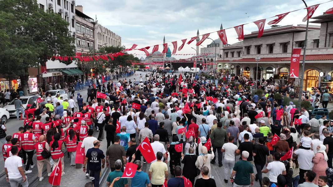 Konya, 15 Temmuz Şehitlerini Mevlana Meydanı’nda andı 1